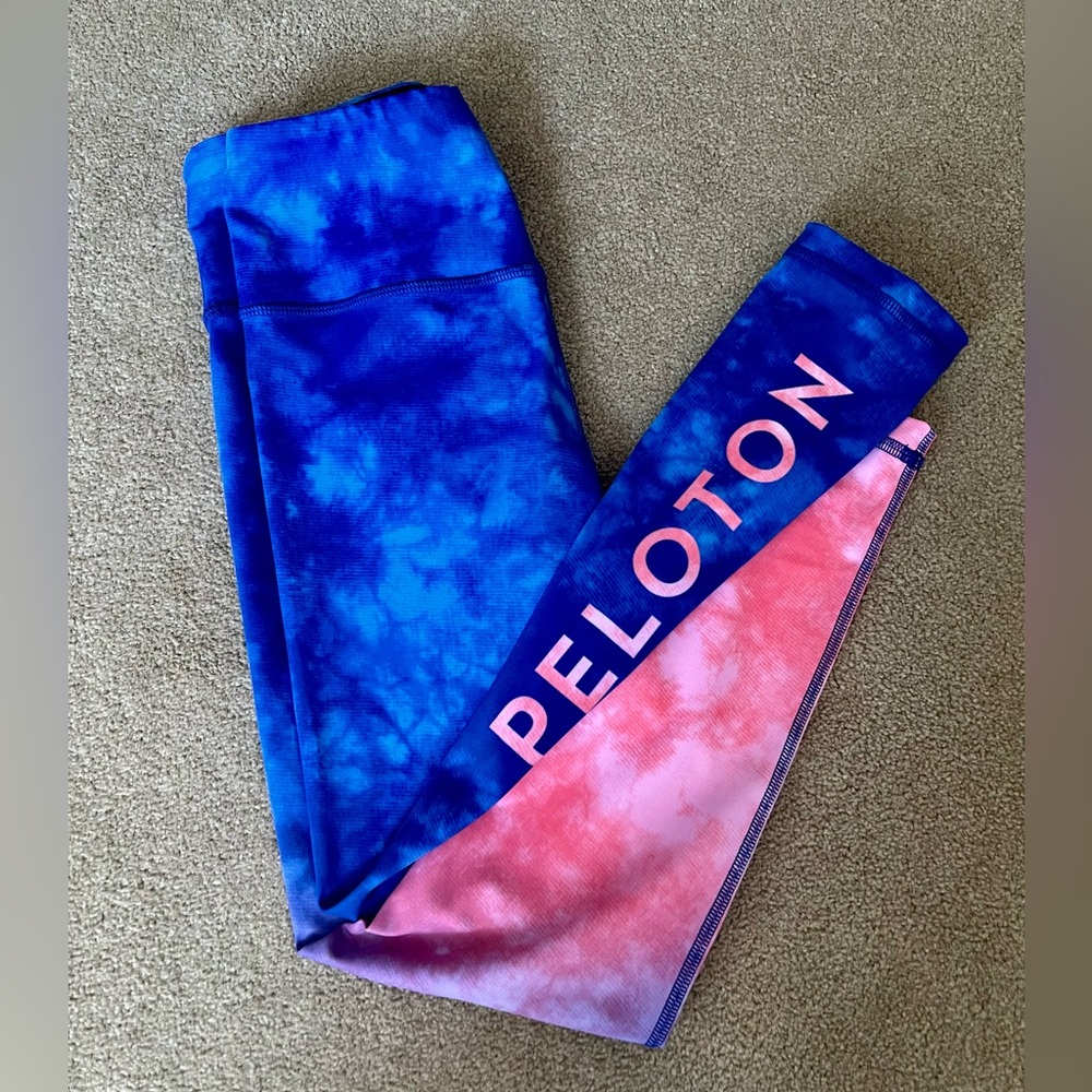 Peloton/Miami Fit Wear Cropped Leggings